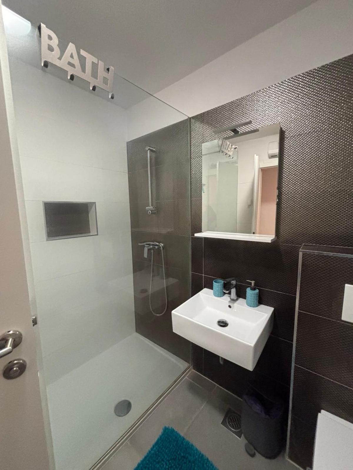 Luxury Apartment Kala 2 Porec Esterno foto